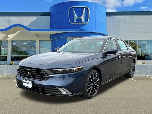 New 2026 Honda Accord Touring image 5