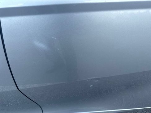 Used 2018 Toyota Camry XLE FWD image 18
