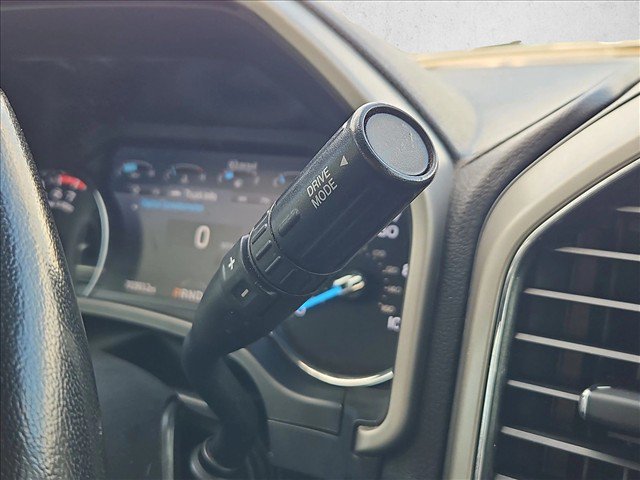 Used 2021 Ford F250 Lariat w/ Lariat Value Package AWD/4WD image 12