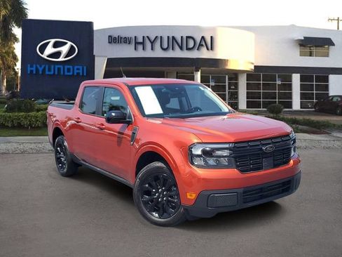 Used 2024 Ford Maverick Lariat w/ Black Appearance Package AWD/4WD image 1