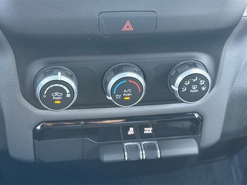 Used 2023 RAM 1500 Big Horn image 23