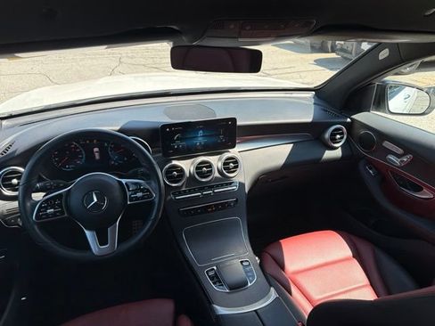 Used 2022 Mercedes-Benz GLC 300 4MATIC image 17