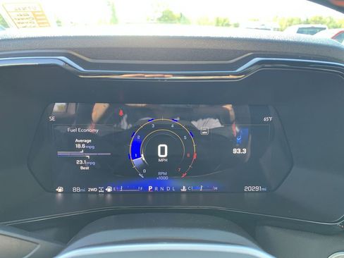 Used 2024 Chevrolet Colorado Z71 w/ Z71 Convenience Package 2 image 10