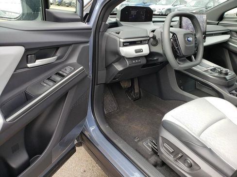 New 2026 Subaru Solterra Premium image 6