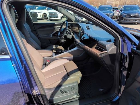 Used 2025 Audi Q5 Premium Plus w/ Premium Plus image 12