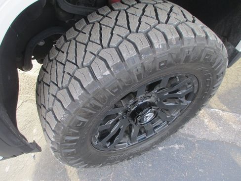 Certified 2025 GMC Sierra 2500 Denali Ultimate image 14