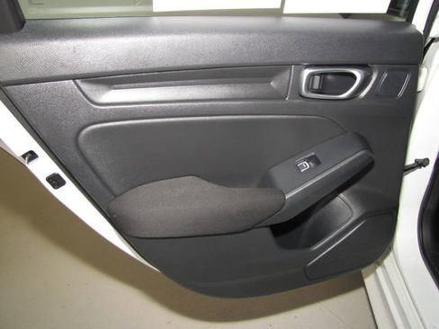 Certified 2024 Honda Civic EX image 13
