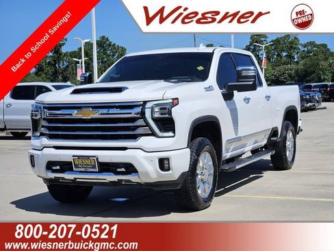 Used 2024 Chevrolet Silverado 2500 High Country w/ Technology Package AWD/4WD image 1