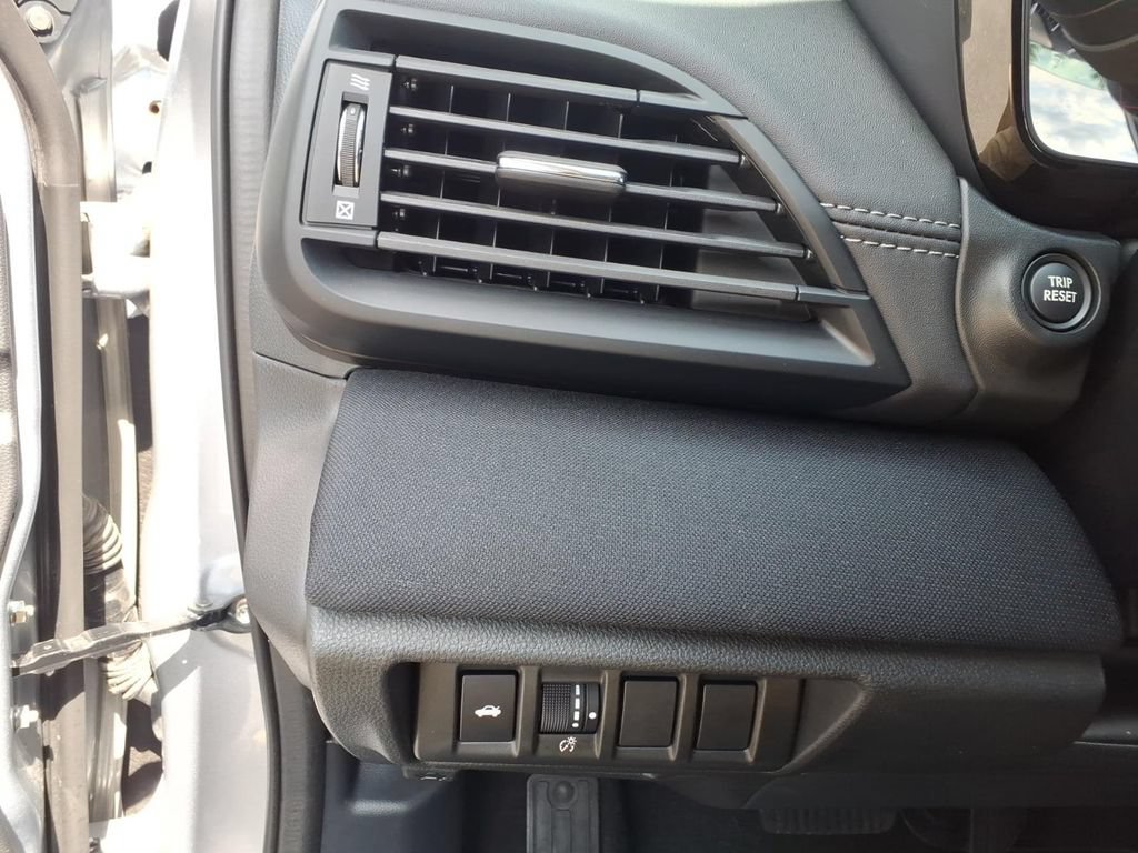 Used 2025 Subaru Legacy Premium AWD/4WD image 25