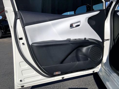 Used 2020 Toyota Prius Prime Limited image 21