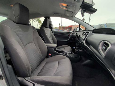 Used 2020 Toyota Prius Prime LE image 23
