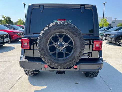 Used 2024 Jeep Wrangler Unlimited Sport AWD/4WD image 8