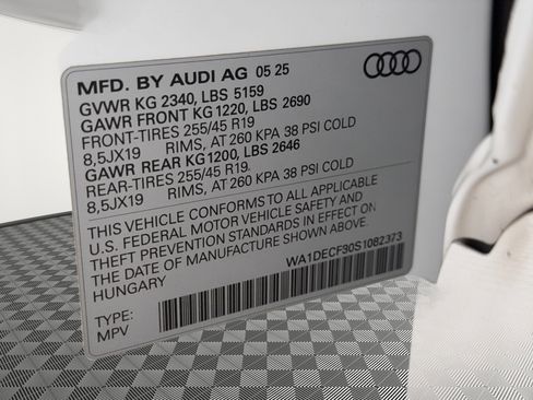 Used 2025 Audi Q3 2.0T Premium w/ Convenience Package AWD/4WD image 27