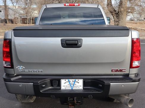 Used 2014 GMC Sierra 2500 Denali w/ Suspension Package, Off-Road image 6