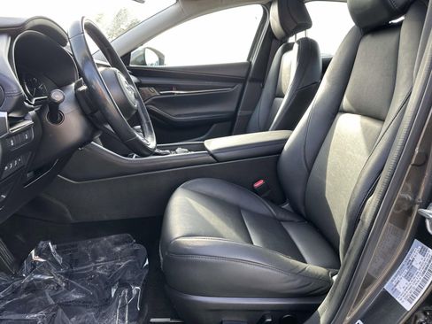 Used 2022 MAZDA MAZDA3 s image 22