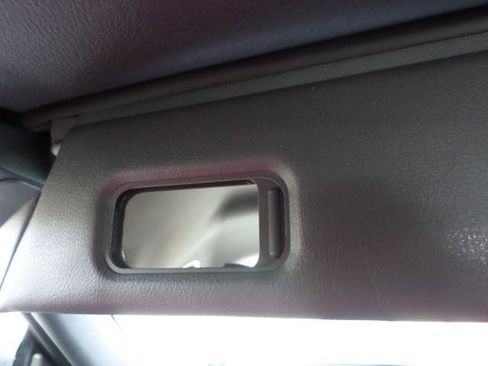 Used 2002 Ford Thunderbird image 18