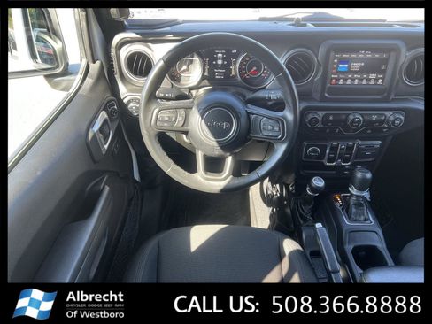 Used 2022 Jeep Gladiator Willys image 26