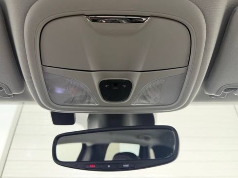 Used 2022 Jeep Cherokee Latitude Lux w/ Mopar Interior Package AWD/4WD image 20