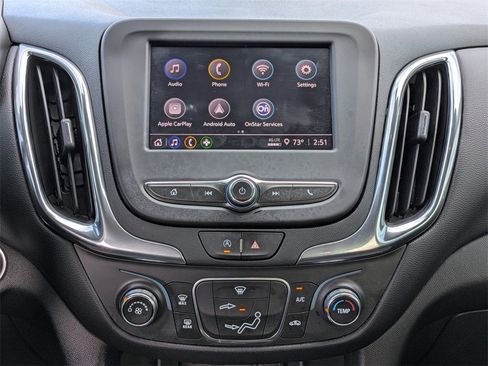 Used 2022 Chevrolet Equinox LT image 18