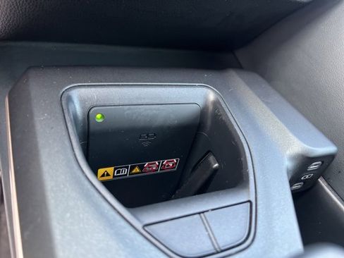 Used 2023 Toyota Crown XLE image 23