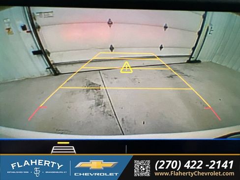 Used 2020 Chevrolet Equinox LT w/ Driver Convenience Package FWD image 35