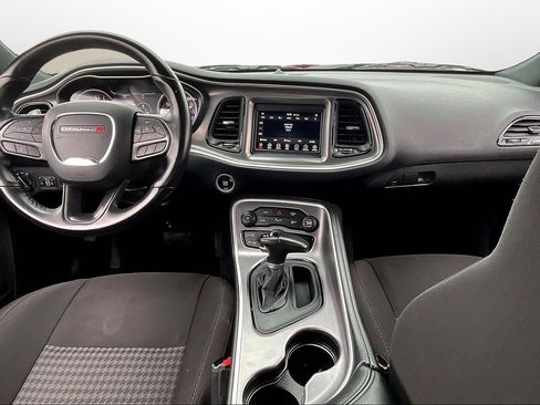 Used 2022 Dodge Challenger GT image 14