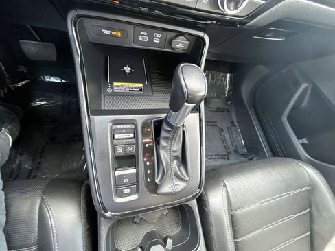 Used 2024 Honda CR-V EX-L image 19