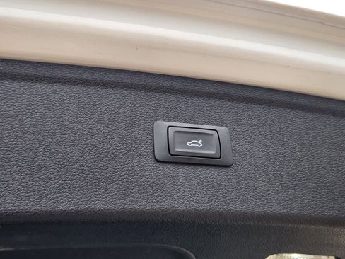 Used 2019 Audi Q5 2.0T Premium image 30