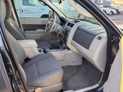 Used 2009 Ford Escape 2WD Hybrid image 18