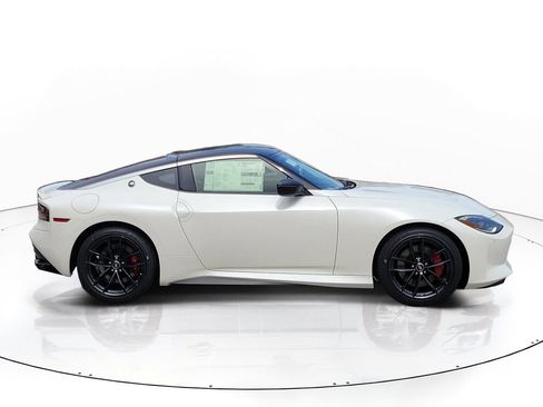 New 2026 Nissan Z Performance w/ Floor Mat Package RWD image 2