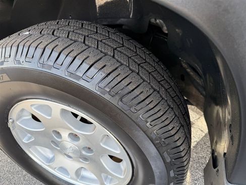 Used 2006 Chevrolet Tahoe Z71 w/ Z71 Preferred Equipment Group image 11