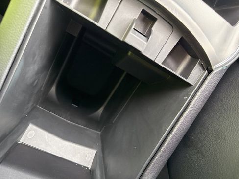 Used 2024 Ford Edge Titanium image 21