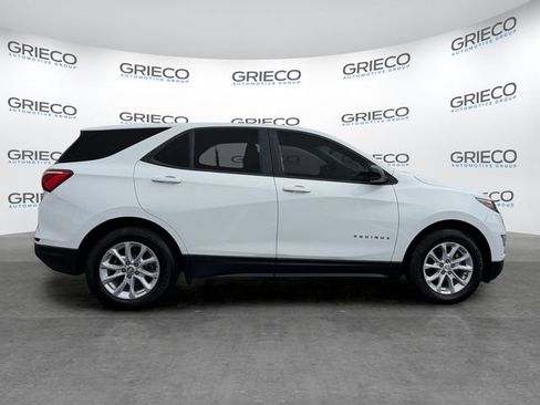 Used 2021 Chevrolet Equinox LS w/ LS Convenience Package FWD image 8