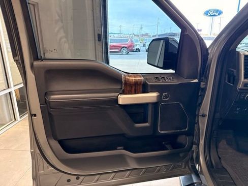 Used 2020 Ford F150 Lariat w/ Equipment Group 502A Luxury AWD/4WD image 15
