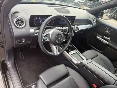 Used 2026 Mercedes-Benz GLB 250 4MATIC image 18