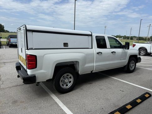 Used 2018 Chevrolet Silverado 1500 W/T AWD/4WD image 2