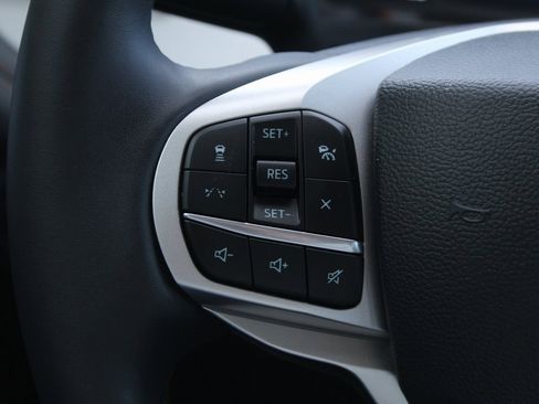 Used 2025 Ford Explorer Active w/ Active Comfort Package image 30