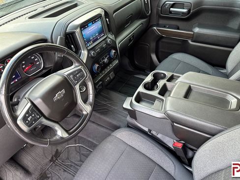 Used 2019 Chevrolet Silverado 1500 RST image 10