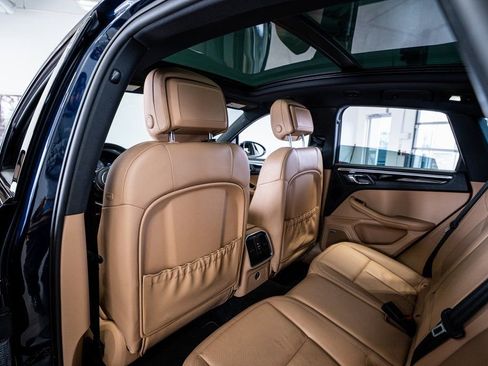 Used 2021 Porsche Macan S image 54