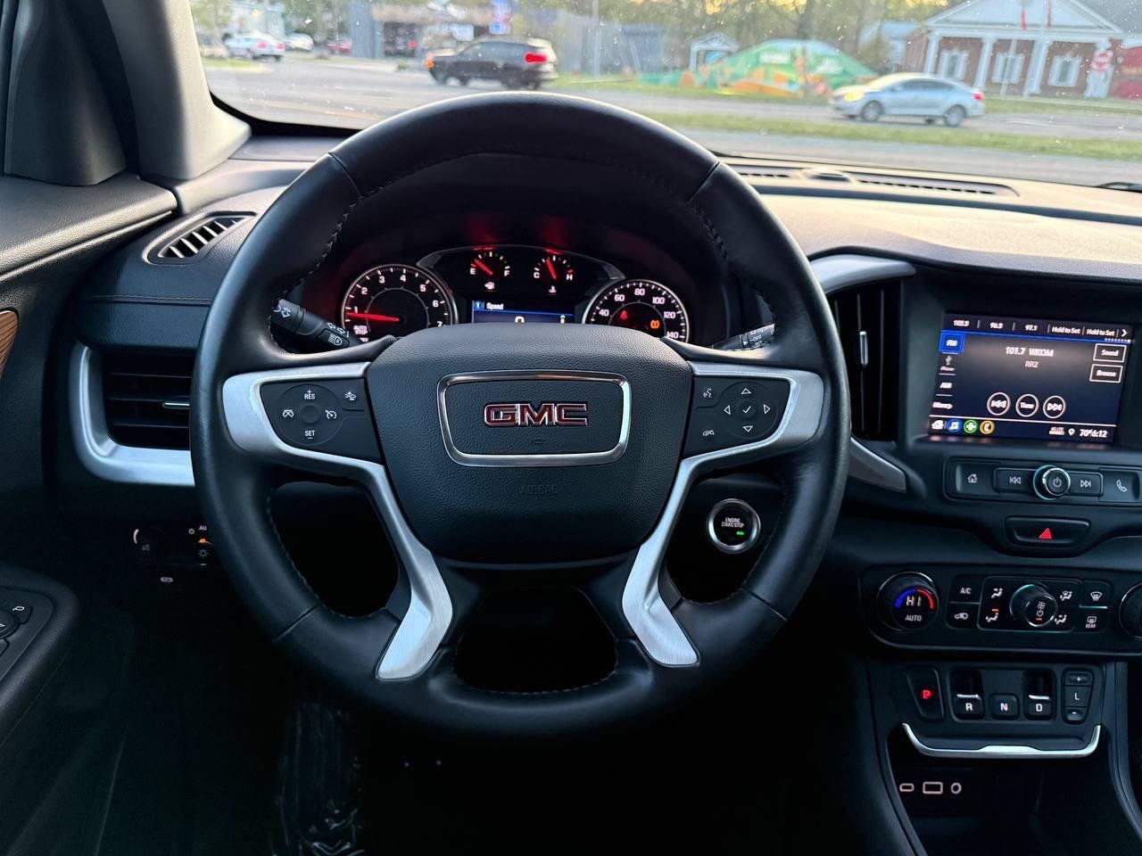 Used 2020 GMC Terrain SLE w/ Driver Convenience Package FWD image 38