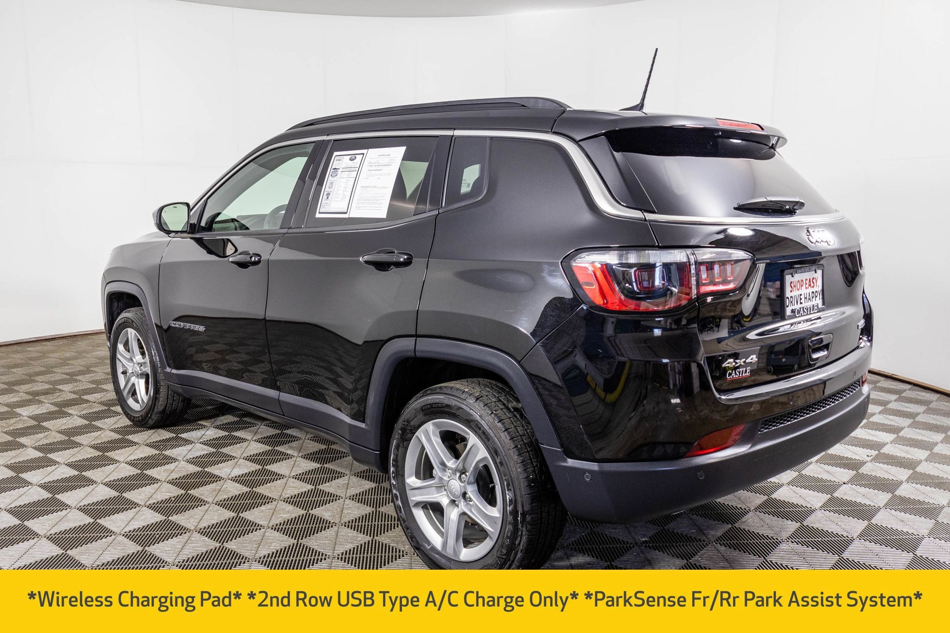 Used 2023 Jeep Compass Latitude w/ Convenience Group AWD/4WD image 21