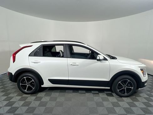 New 2026 Kia Niro EX w/ EX Premium Package image 2
