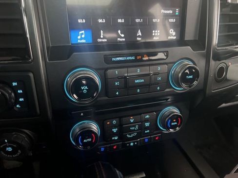 Used 2018 Ford F150 Lariat w/ Equipment Group 502A Luxury image 13