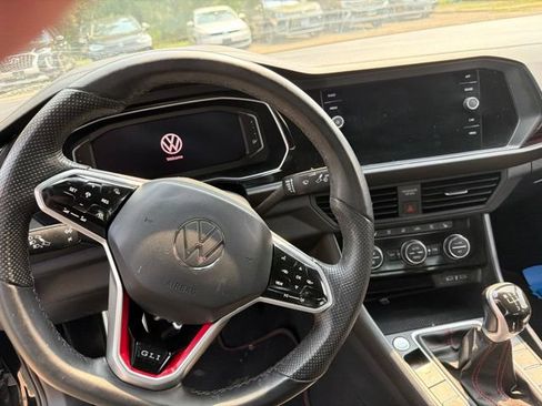 Used 2023 Volkswagen Jetta GLI Autobahn FWD image 13