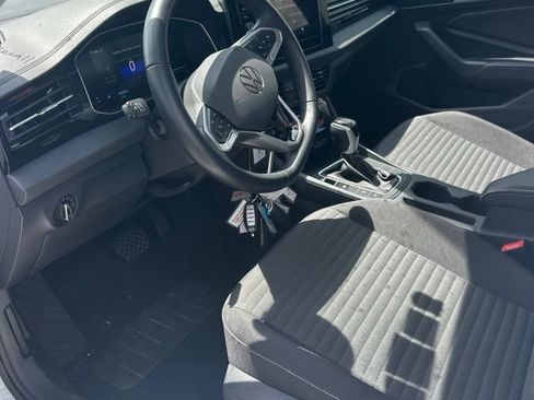 Used 2025 Volkswagen Jetta S FWD image 4