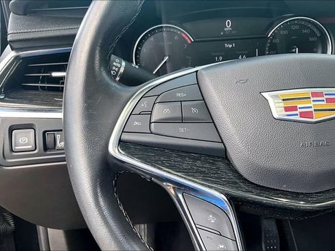 Used 2022 Cadillac XT5 Premium Luxury FWD image 11