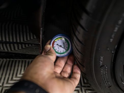 Used 2018 Jaguar XF First Edition image 40