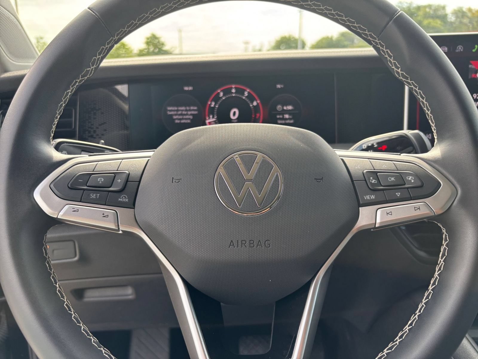Used 2026 Volkswagen Tiguan SE FWD image 29