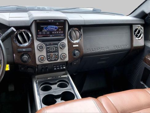 Used 2016 Ford F250 Platinum AWD/4WD image 7