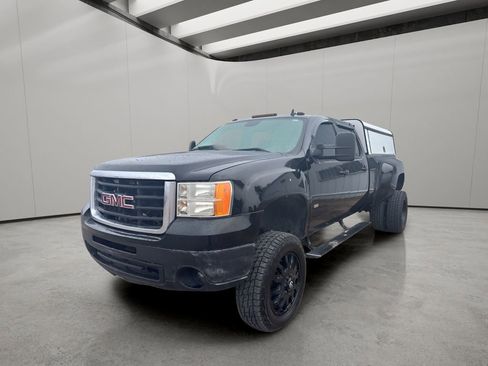 Used 2008 GMC Sierra 3500 SLT w/ Convenience Package AWD/4WD image 1